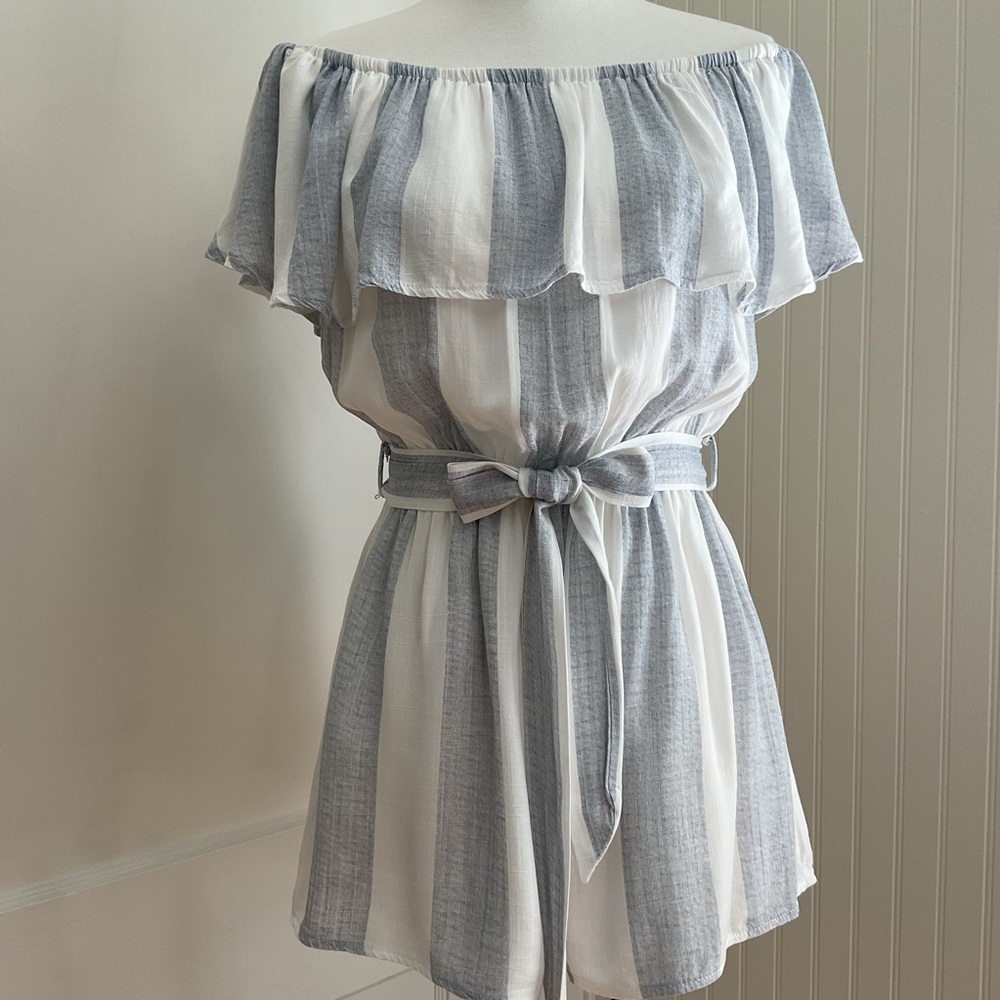 LF SEEK The Label Bold Stripe Off the Shoulder Romper